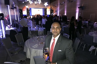 Dr. Muhammed Majeed, Fundador da Sami-Sabinsa, foi escolhido como NutraChampion de 2018 na premiação da NutraIngredients em associação com a VitaFoods Europe. Shaheen Majeed, Presidente Mundial da Sabinsa, recebeu o prêmio em nome de seu pai em Genebra 