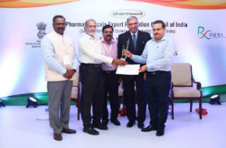 From Left – Mr. R Uday Bhaskar-Director General, Pharmexcil, Dr. S Natarajan, Advisor / Sr. Vice President - R&D, Sami Labs, Mr. Madan Mohan Reddy-Former Chairman, Pharmexcil, Dr. Dinesh Dua-Chairman, Pharmexcil and Shri Navdeep Rinwa, Joint Secretary, Department of Pharmaceuticals, Govt. of India.